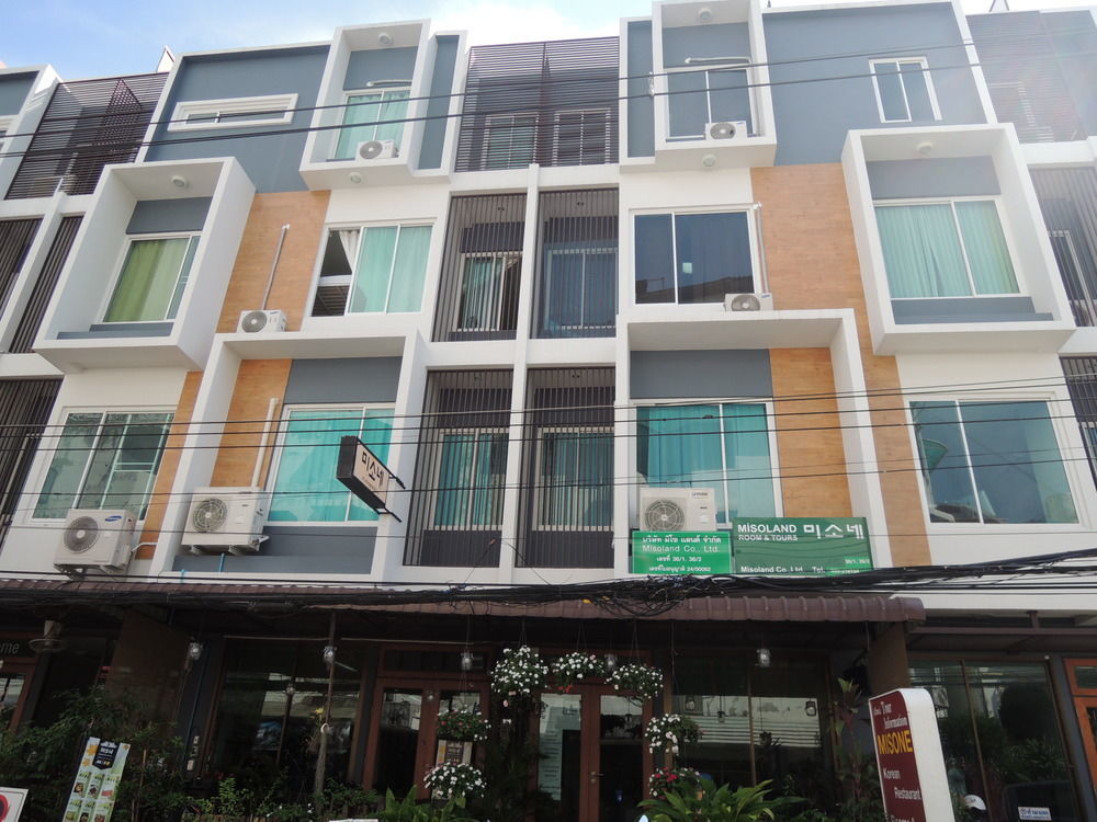 Misone Hotel Chiang Mai Exterior photo