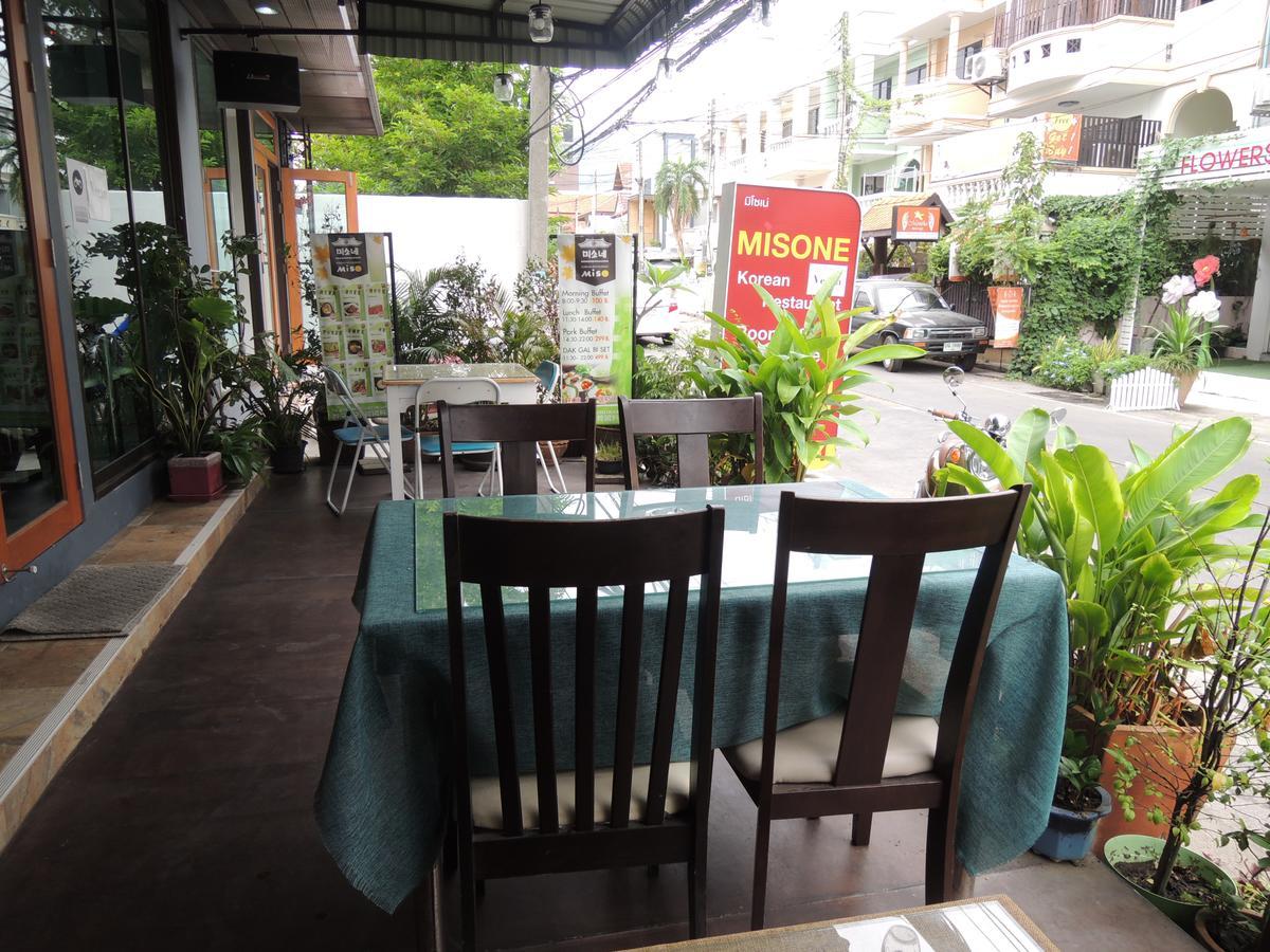 Misone Hotel Chiang Mai Exterior photo