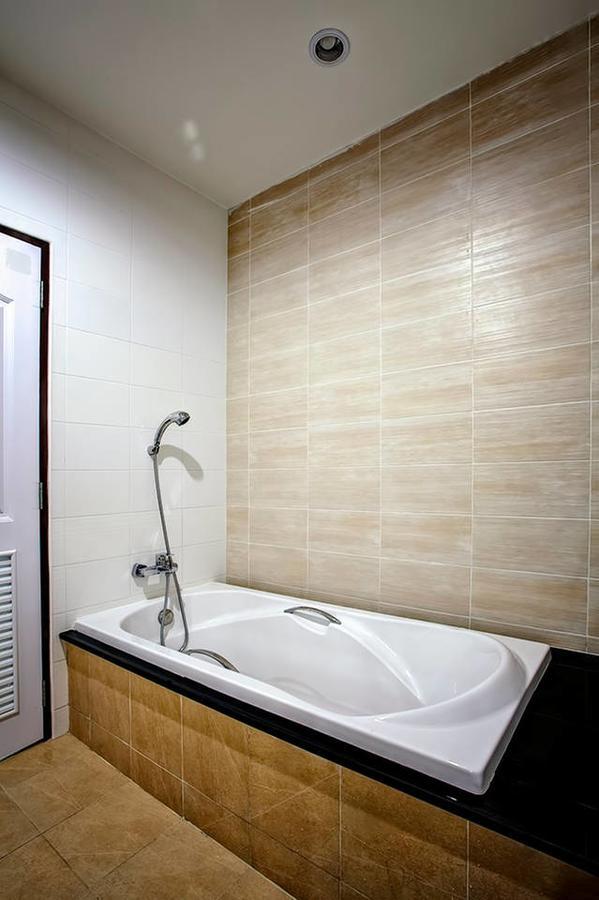 Misone Hotel Chiang Mai Exterior photo